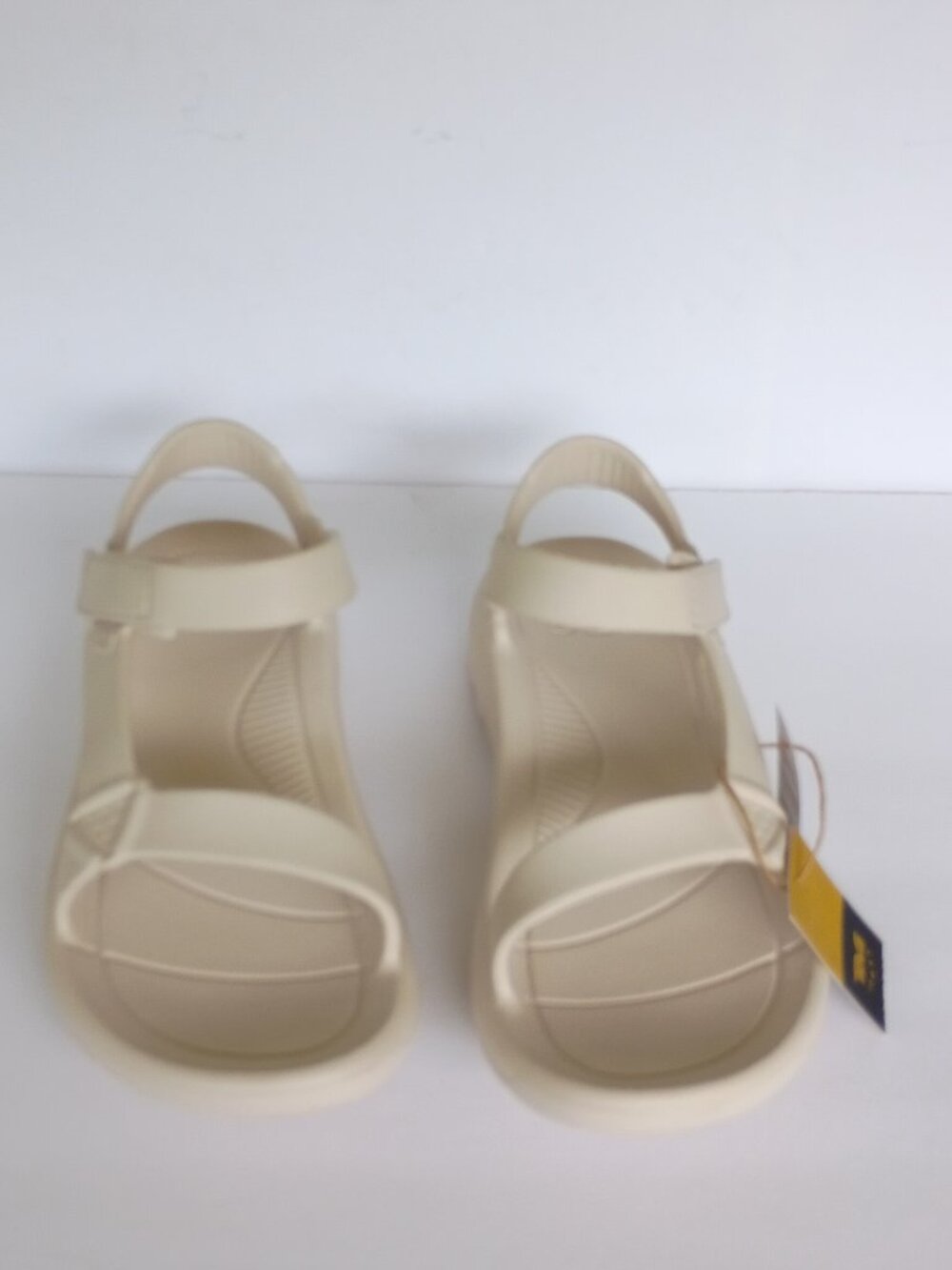 Teva Women's Hurricane Drift Sandal in Birch Size 8